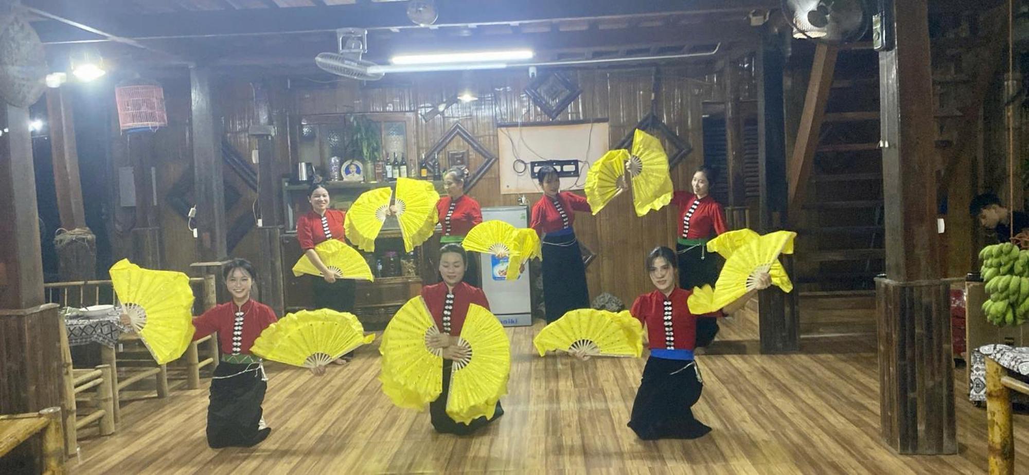 Thao Ly Homestay Mai Chau Hòa Bình Exteriör bild